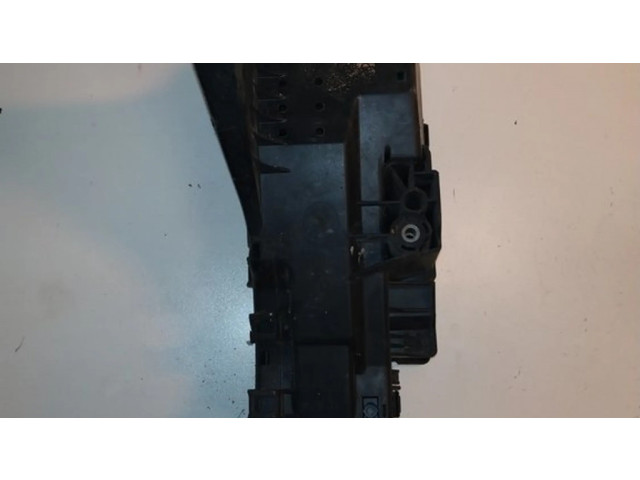 Блок предохранителей 9494210 Volvo V70