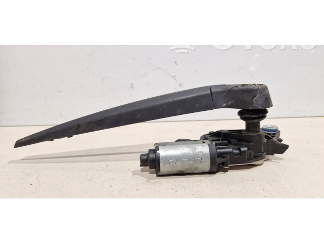 Моторчик заднего дворника 31290787    Volvo V70