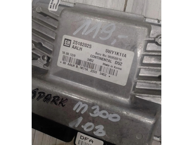 Блок управления двигателем Блок управления 25182025   Chevrolet Spark