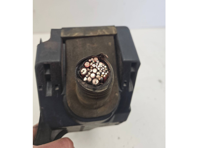 Блок предохранителей  9494210   Volvo XC90    