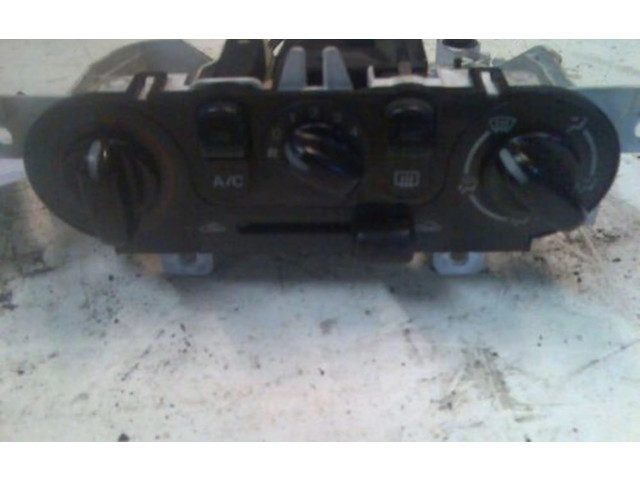 Блок управления климат-контролем    Mazda 323