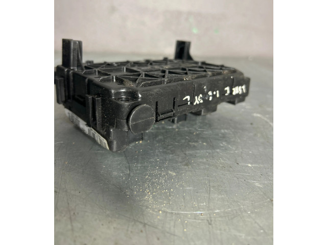 Блок предохранителей 9650618480, U118470003L   BMW X3 E83    