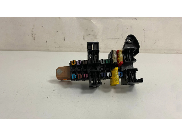   Pojistková skříňka A6395400050   Mercedes-Benz Vito Viano W639 2005