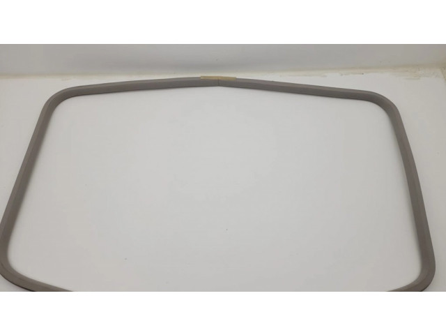 Другая деталь салона