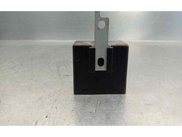 Блок управления 96673478 Chevrolet Captiva