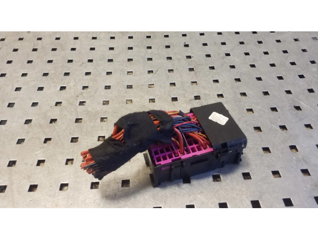 Pojistková skříňka 7H0937617 Skoda Yeti (5L) 2011