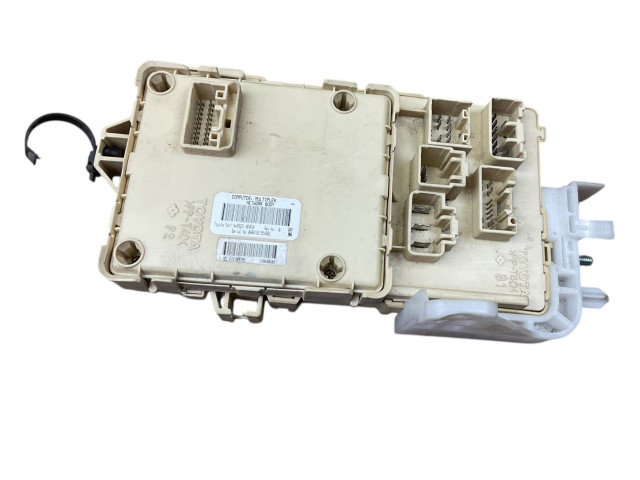 Блок предохранителей 892210F010   Toyota Corolla Verso E121    