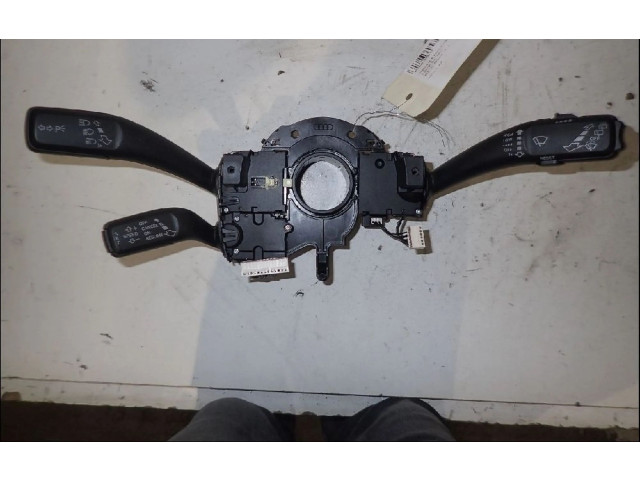 Ручка стеклоочистителей Audi Q5 SQ5