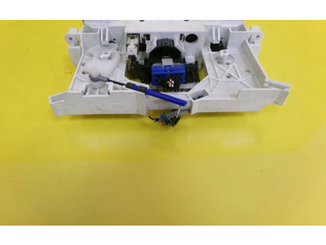 Блок управления климат-контролем MR500529 Mitsubishi Carisma