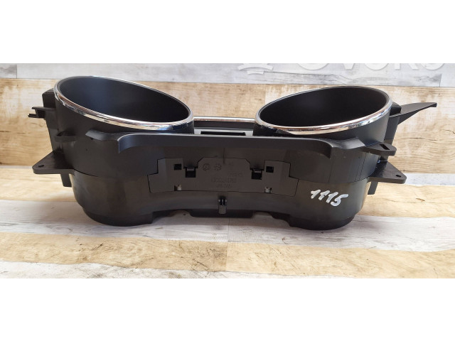 Панель приборов 3T1920841H, VD104811   Skoda Superb B6 (3T)       