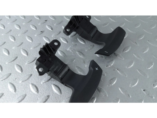 Кнопки рулевого колеса