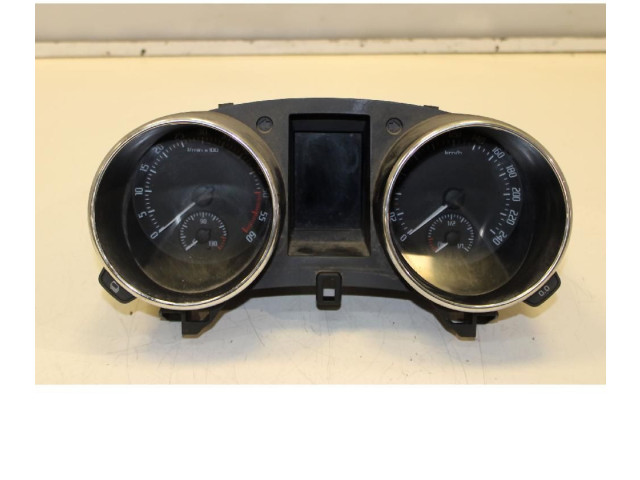 Geschwindigkeitsmesser Cockpit 5L0920840P Skoda Yeti (5L)