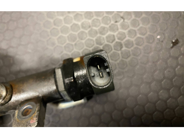 Топливная рампа A6390700495, 10222976 Mitsubishi Colt CZ3