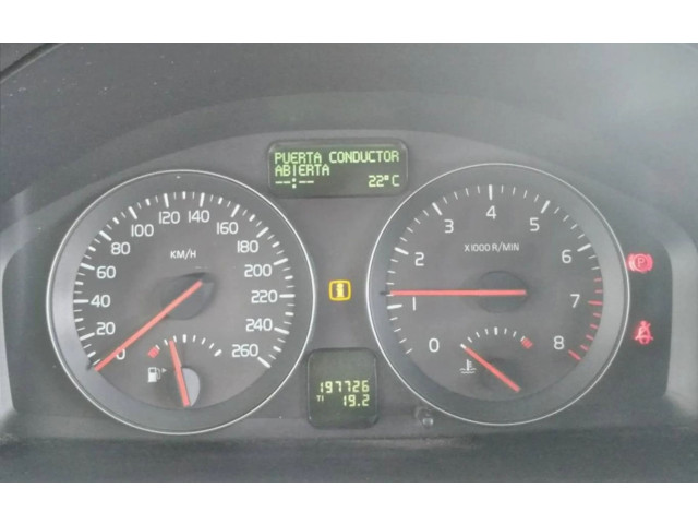 Панель приборов Volvo C30