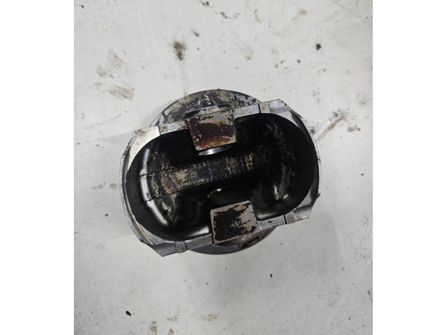 Píst Ne Subaru Forester SH