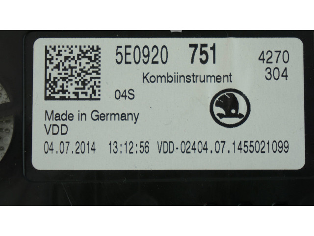 Панель приборов 5E0920751, A2C87374400 Skoda Octavia Mk3 (5E)