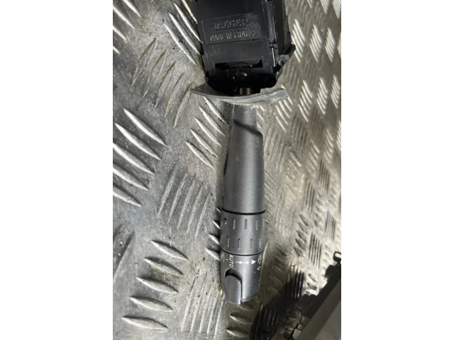 Ручка стеклоочистителей 6239A8   Peugeot 605