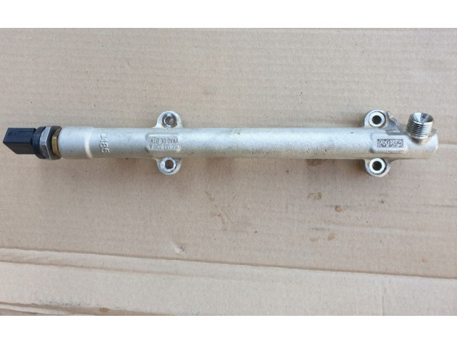 Топливная рампа 05C133320A Audi A1