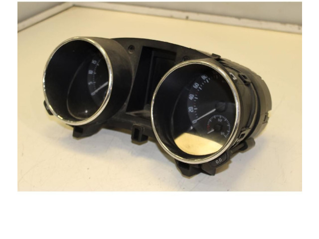 Geschwindigkeitsmesser Cockpit 5L0920840P Skoda Yeti (5L)