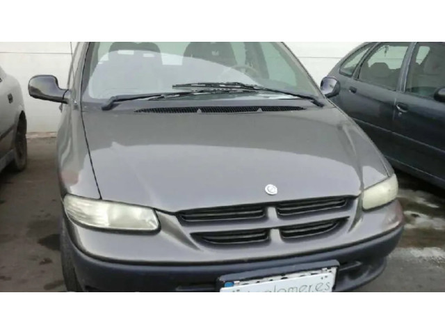 Интеркулер Chrysler Voyager 2.5
