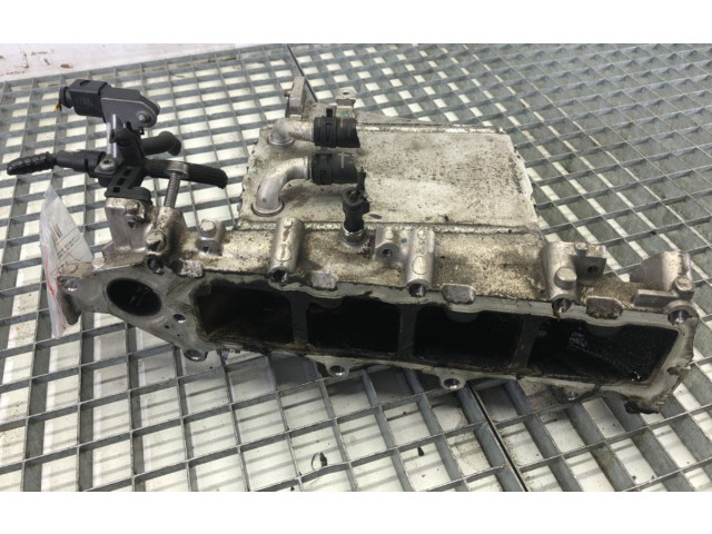 Интеркулер 04L129711R Volkswagen Golf VII