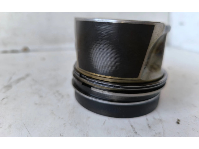 Píst 79L98   Volkswagen Caddy     