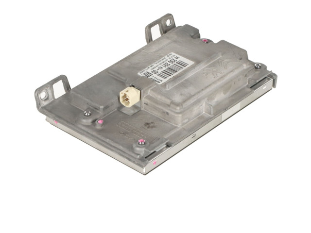 Дисплей    9825029180   Peugeot 2008 I