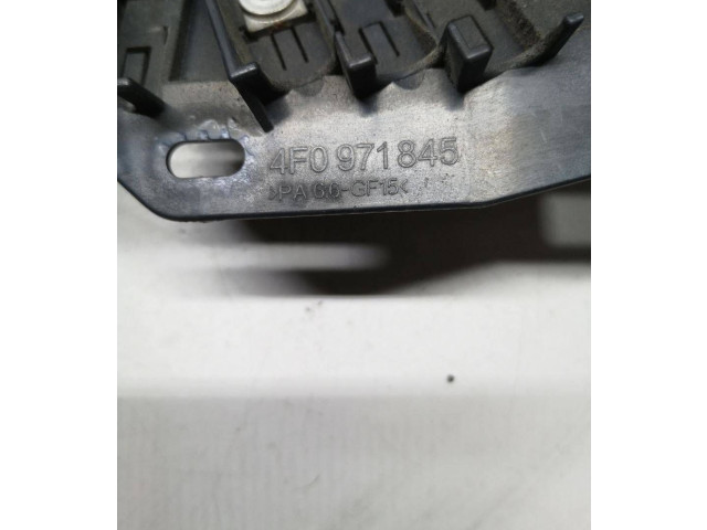 Блок предохранителей  4F0971845   Audi A6 S6 C6 4F    