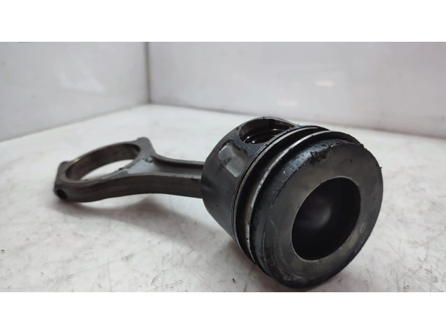 Píst Land Rover Range Rover L322 pro naftový motor 3.0