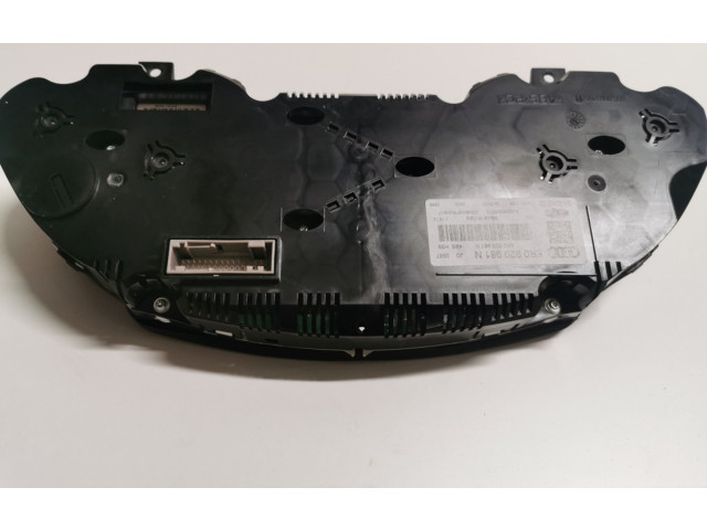 Панель приборов 8R0920981N   Audi Q5 SQ5       