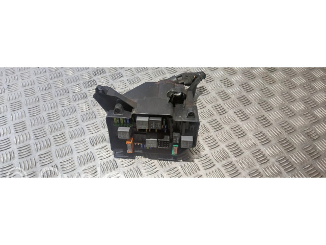 Блок предохранителей A2059981301   Mercedes-Benz GLC C253    