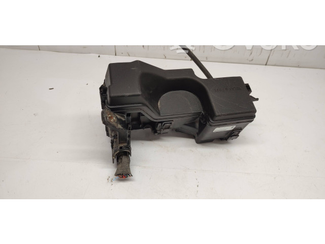 Блок предохранителей 821110HF00F, 25022015   Peugeot 108    