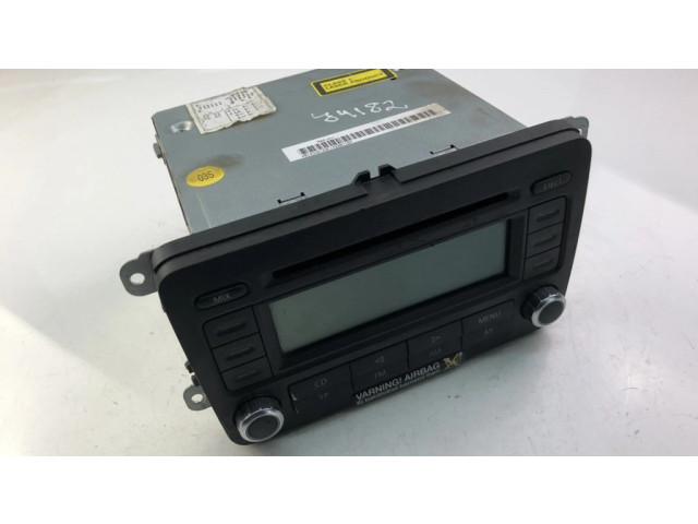 Радио/ проигрыватель CD/DVD / навигация