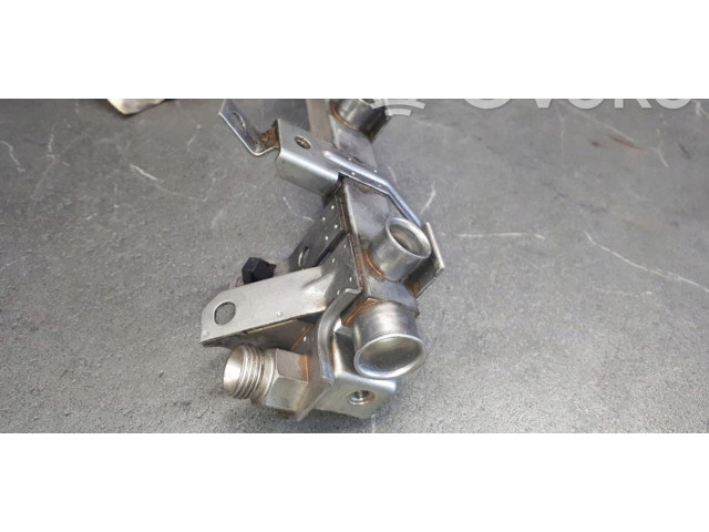 Vstřikovací lišta Opel Corsa A