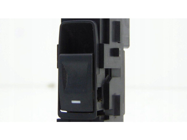 Включатель электрических окон