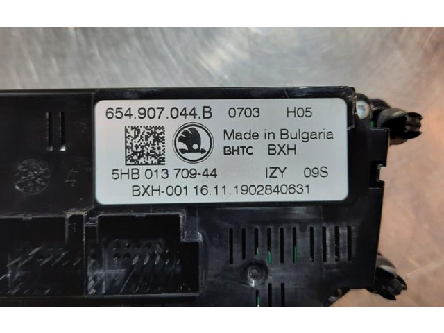 Блок управления климат-контролем 654907044B   Skoda Scala