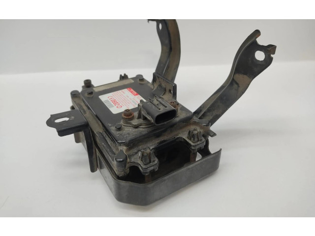 Блок управления двигателя Lexus LS UCF30