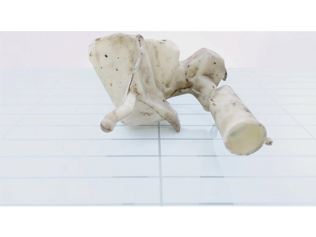 Бачок оконной жидкости    