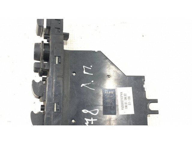 Включатель электрических окон