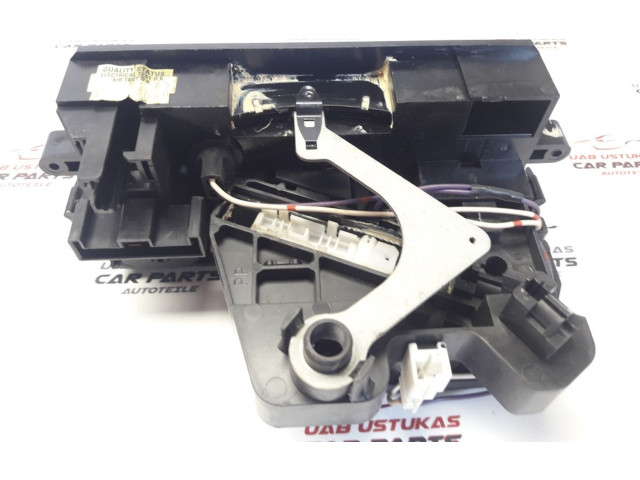 Блок управления кондиционера воздуха / климата/ печки (в салоне)