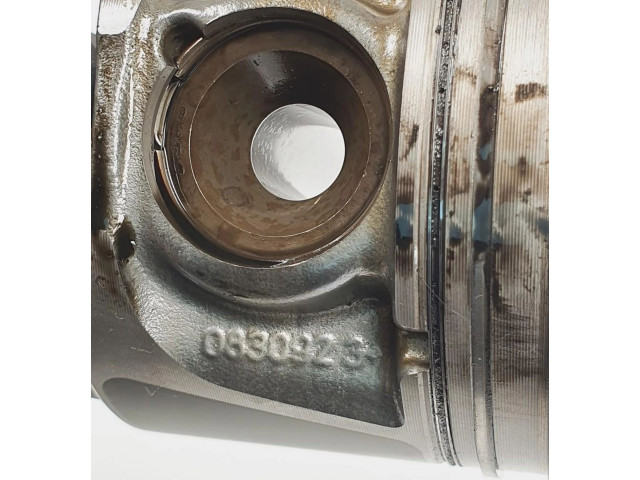 Píst 0830923 Mercedes-Benz A W169