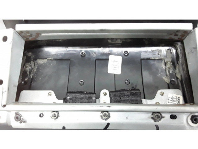 Подушка безопасности обложка