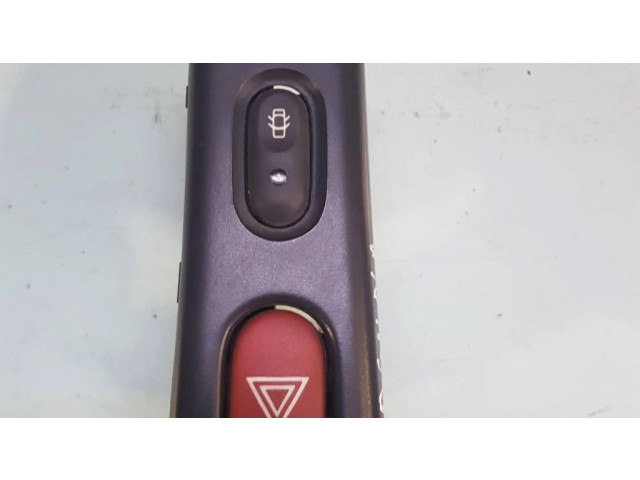 Включатель аварийных фонарей