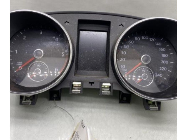 Панель приборов 5K0920871A Volkswagen Golf VI