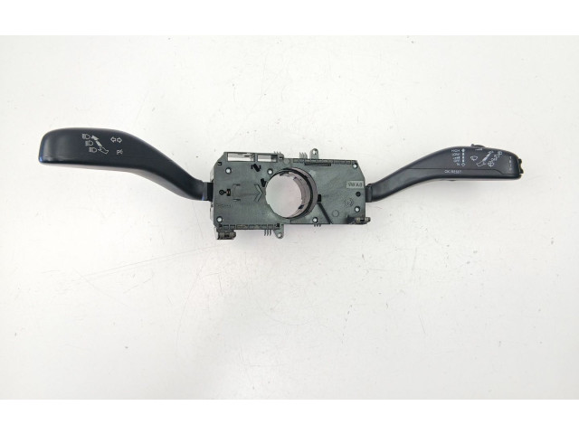 Моторчик дворников 6Q0953503DQ Skoda Fabia Mk2 (5J)