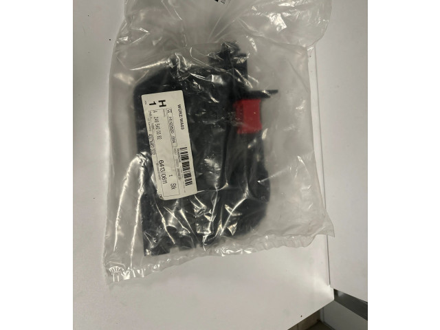 Блок предохранителей A2465400082, 64130611   Mercedes-Benz CLA C117 X117 W117    