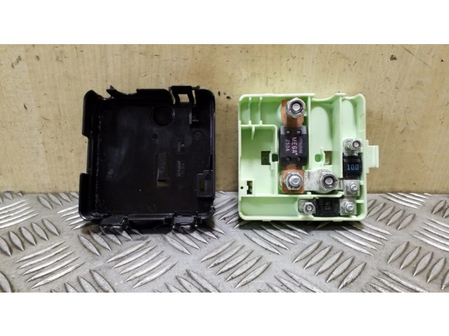 Узел подключения плюсовых проводов