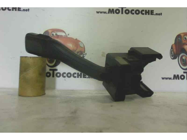 Ручка стеклоочистителей    Volkswagen Passat Alltrack