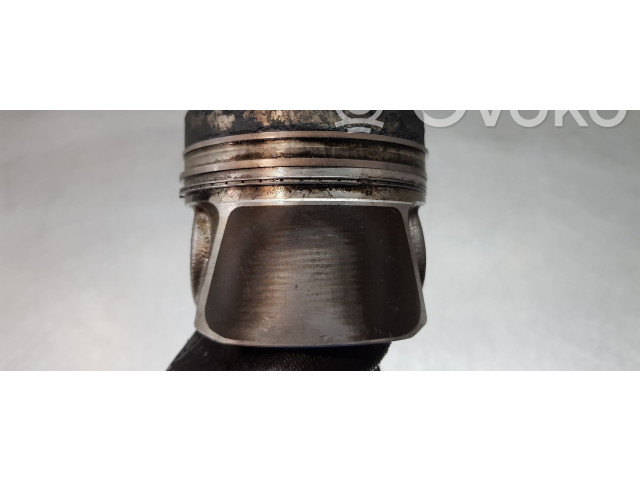 Píst 04L107065AM001, 04L105401A Volkswagen Tiguan DFG