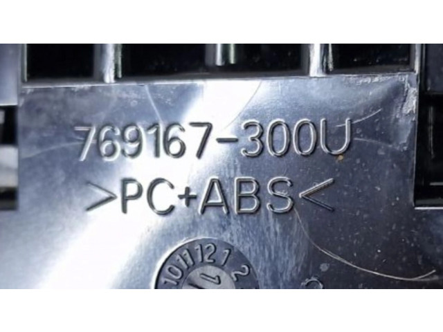 Přístrojová deska  Toyota Aygo AB40 2015 769167330U, 769167300U  